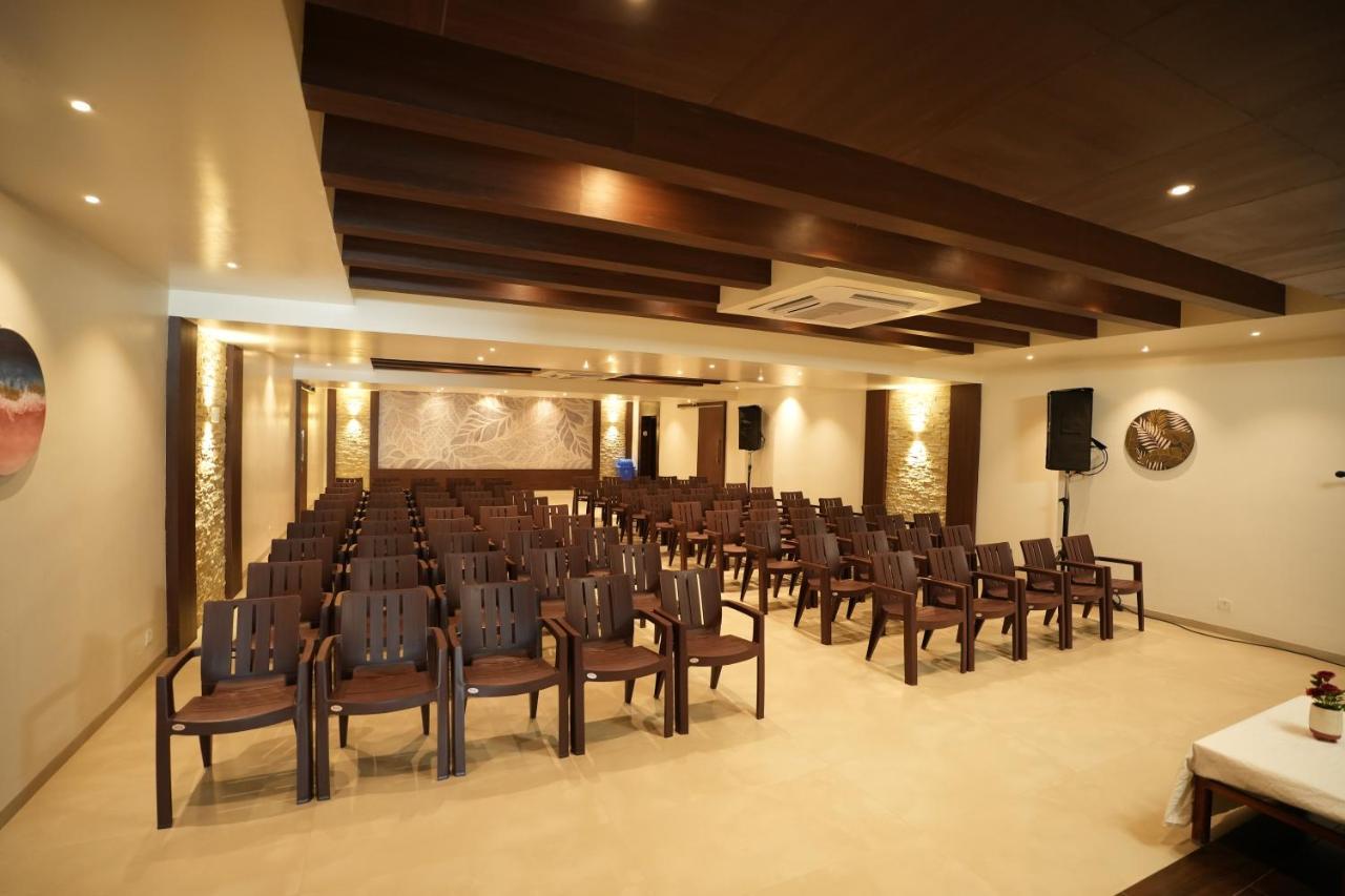 Sri Ambal Grand Hotel Virudunagar Kültér fotó