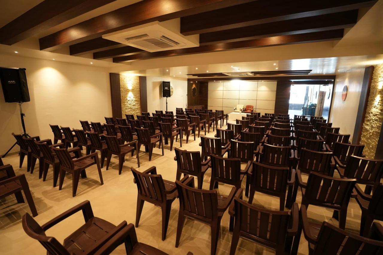 Sri Ambal Grand Hotel Virudunagar Kültér fotó