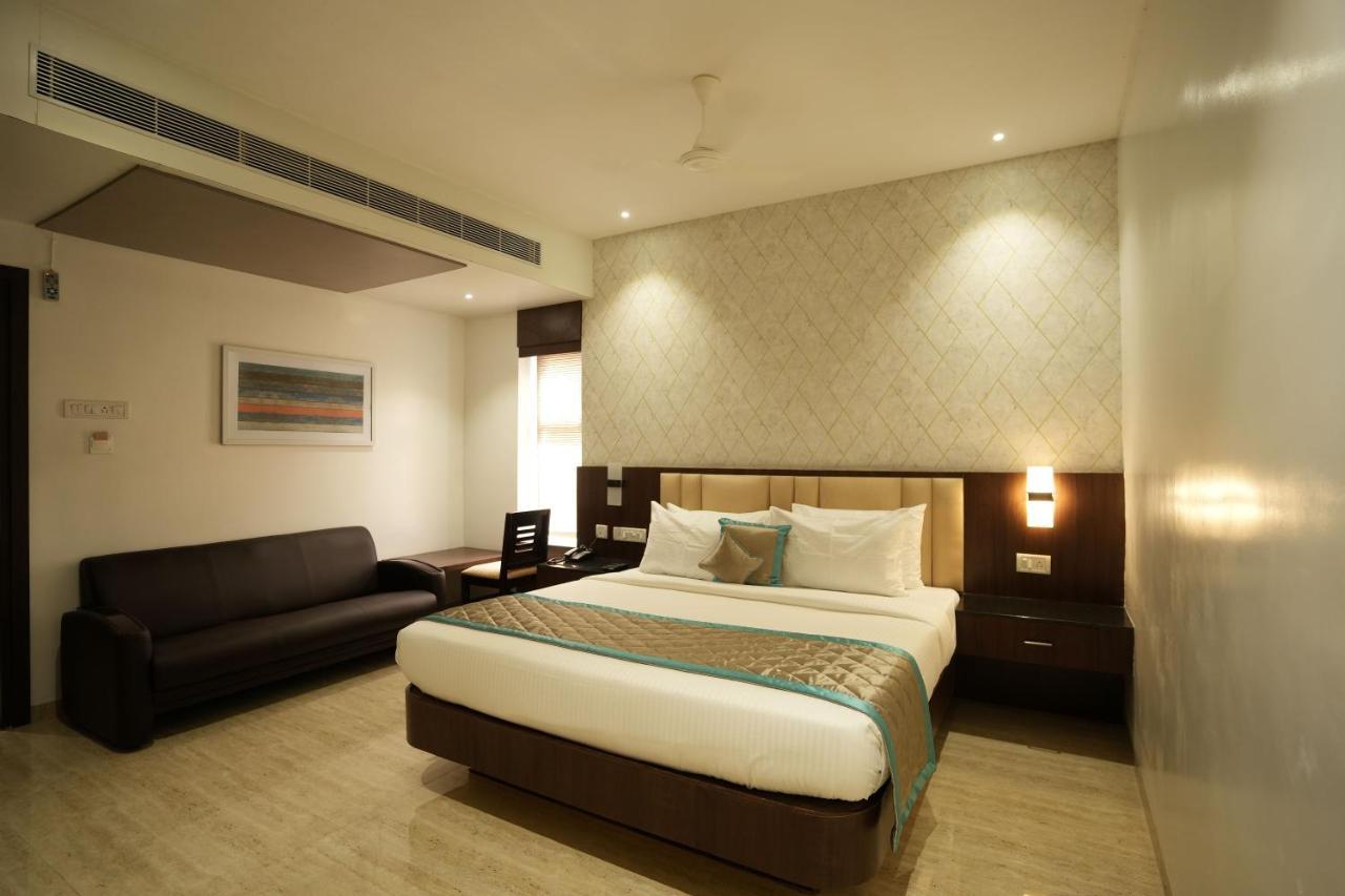 Sri Ambal Grand Hotel Virudunagar Kültér fotó