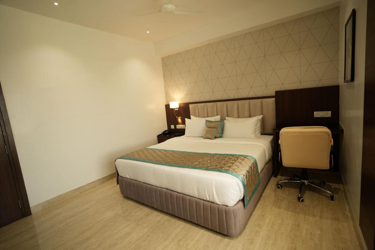 Sri Ambal Grand Hotel Virudunagar Kültér fotó